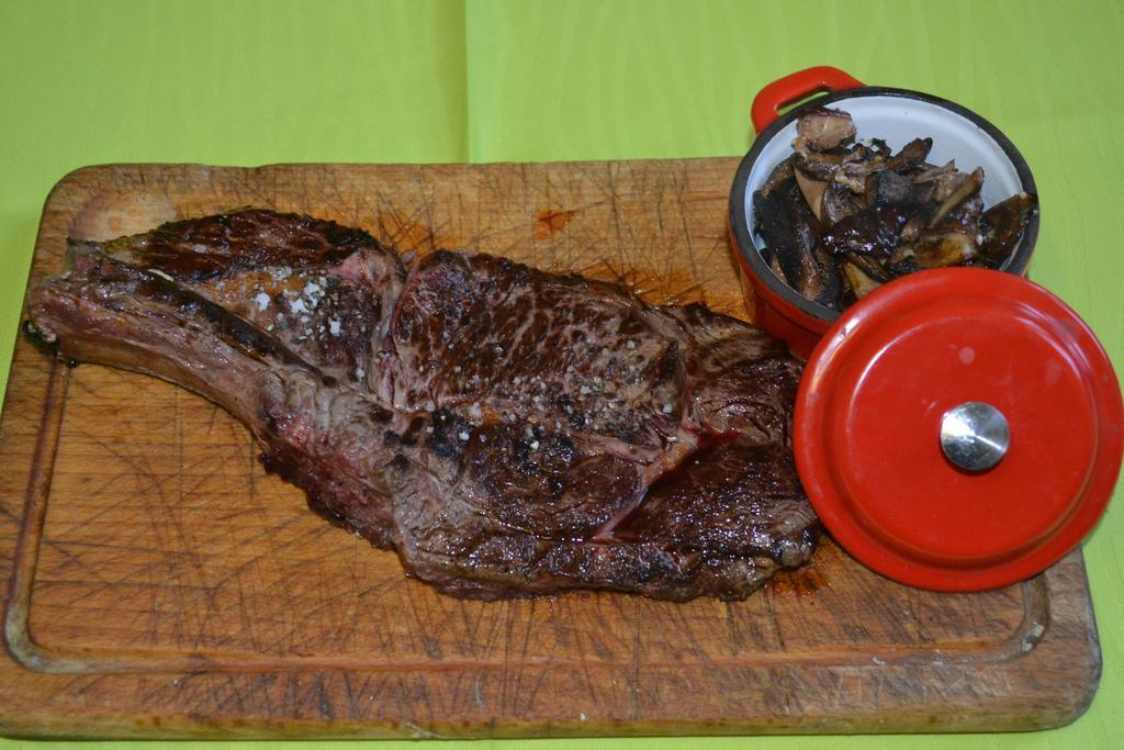 Hotel Restaurant La Braisiere Saint-Romain  Εξωτερικό φωτογραφία